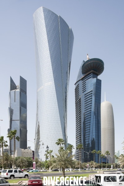 Doha, Qatar, 2015. Corniche Street et la skyline
