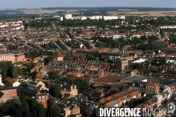 Des villes.Vue aerienne d Amiens