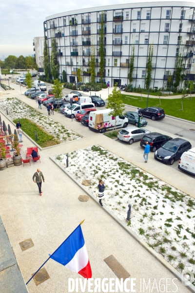 Illustration Octobre 2015.Les immeubles de logements de l eco-quartier du fort numerique, construit dans l enceinte d un ancien fort de  defense de Paris