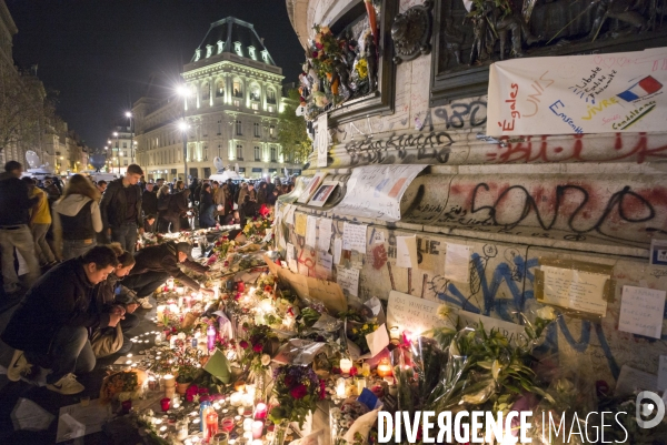 Place de la République : hommage aux victimes des attentats