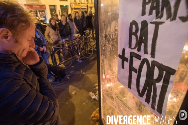 Veillees des parisiens devant les sites des attaques terroristes du 13 novembre 2015