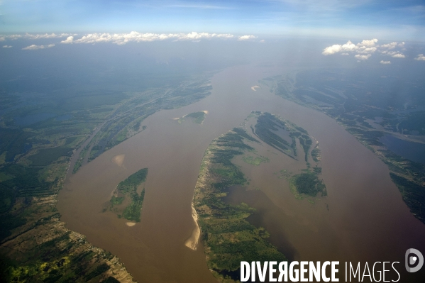 Brésil : L  AMAZONIE - Santarem et Manaus