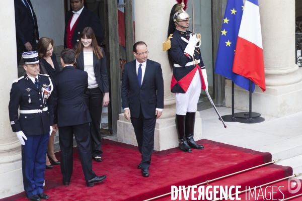 Passation de pouvoir entre Nicolas Sarkozy et Francois Hollande.