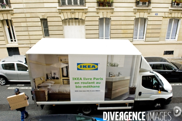 Fevrier 2016.Livraison Ikea avec un camion roulant au bio-methane