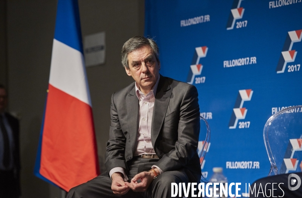 François Fillon réunit  son réseau territorial FIL​L​ON 2017