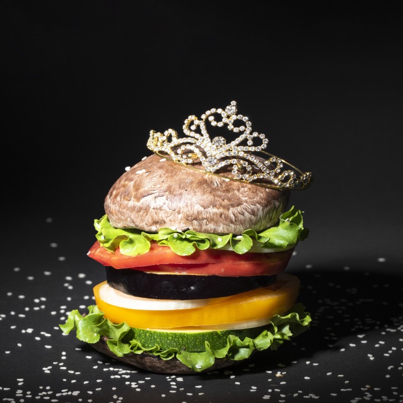 Le règne des fruits Burger Queen ! Hamburger vegan, végatalien et végétarien couronné. No Burger King !
