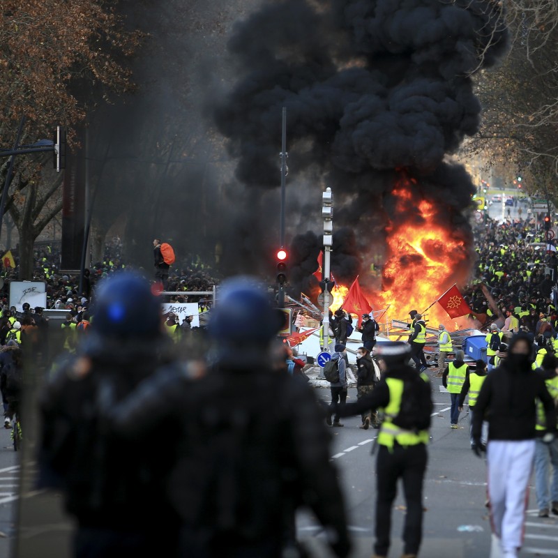 Gilets Jaunes Manifestations des gilets jaunes Acte 4 à Toulouse, Allées Charles de Fitte. 