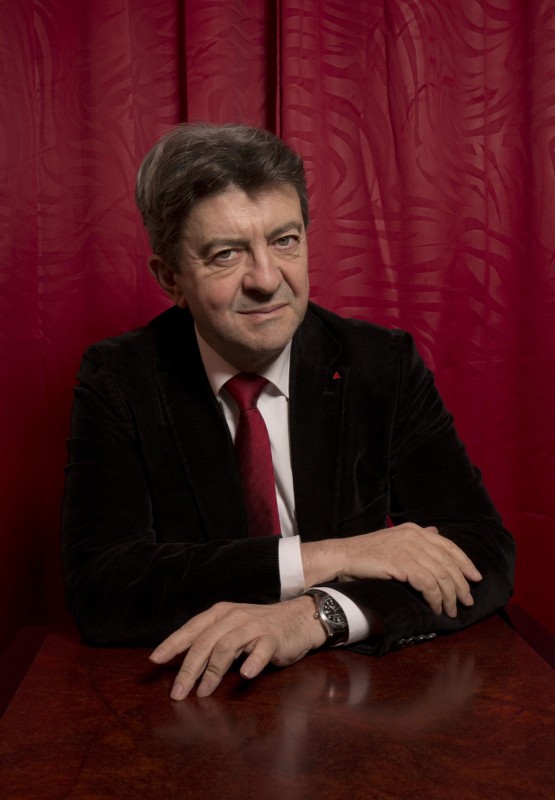 Portraits politiques et autres Jean Luc Mélenchon à Paris  Jean Luc Mélenchon responsable politique du Front de gauche , ici dans le 10e arrond de Paris .
