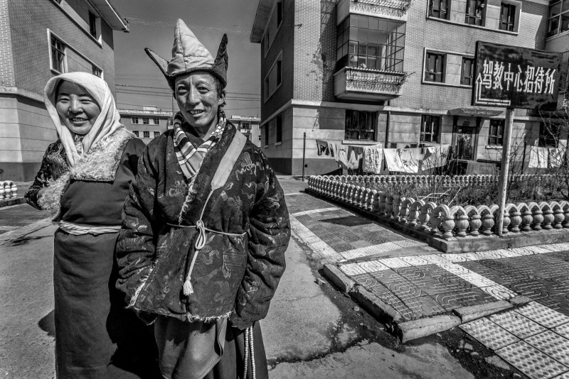 LHASSA La Ville de Lhassa capitale du Tibet , entre modernisme et religion