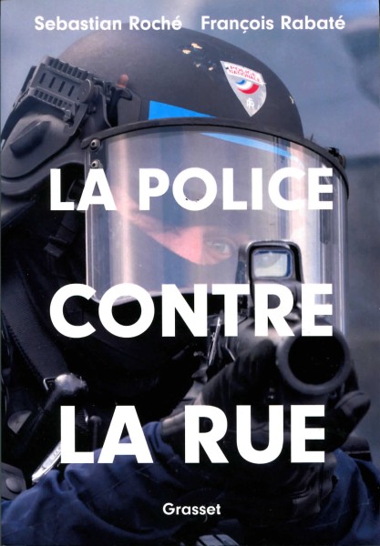 La police contre la rue. Photo: Marc Chaumeil.