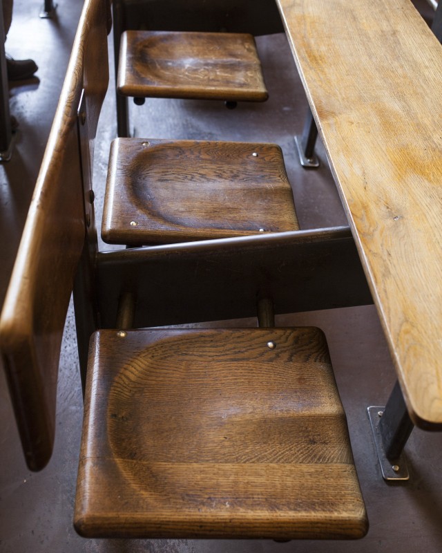 Facs, écoles Sciencers Po Paris, L'Institut d'études politiques de Paris, rue Saint Guillaume. Banc de l'amphi Emile Boutmy.