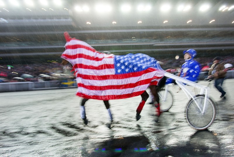 25 ans de prix d'Amérique Le grand prix d'Amérique 2014 sur l'hippodrome de Paris-Vincennes, le cheval suédois Maharajah gagne la course.
