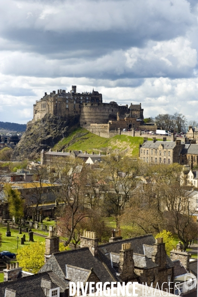 Edimbourg.Vue de la vieille ville et du chateau