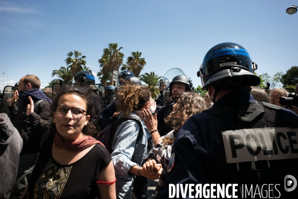 Manif contre le 49.3