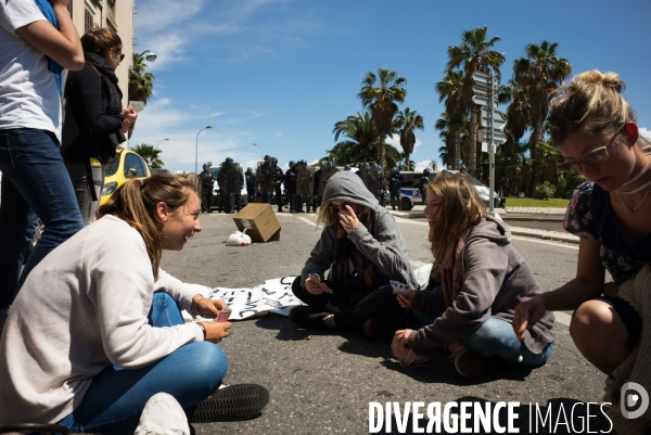 Manif contre le 49.3