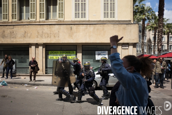 Manif contre le 49.3