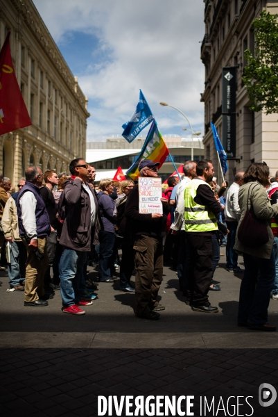 Manif contre le 49.3