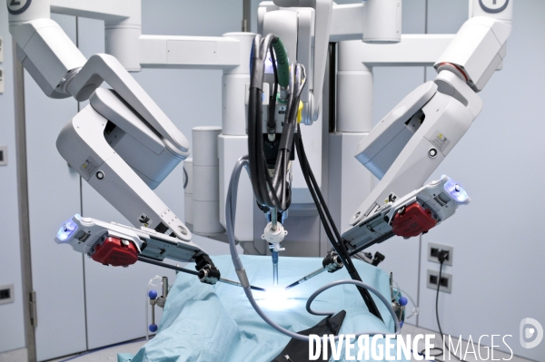 La chirurgie et les robots