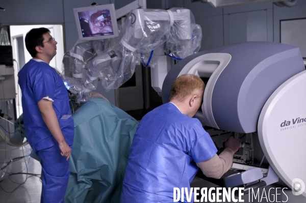La chirurgie et les robots