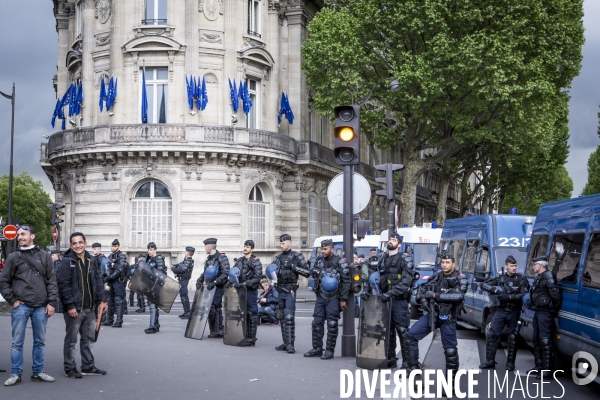 Nuit Debout a l Assemble Nationale