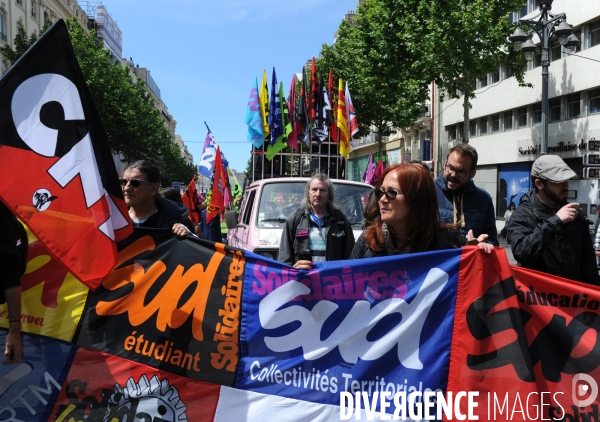 Manifestation contre La Loi du Travail  12 mai 2016 Manifestation contre la Loi El Khomri  12 mai 2016 Manifestation contre la Loi El Khomri