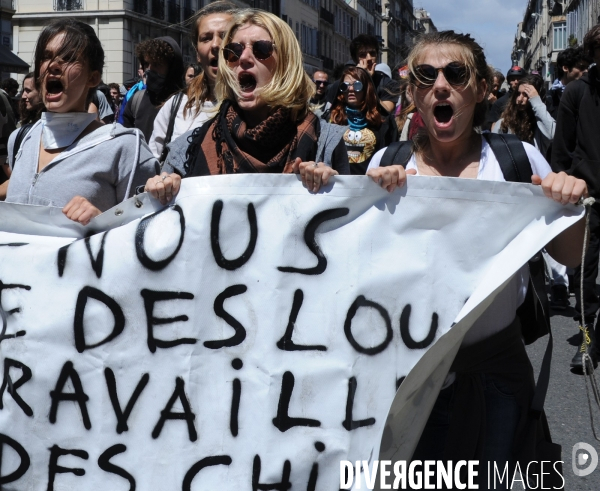 Manifestation contre La Loi du Travail  12 mai 2016 Manifestation contre la Loi El Khomri  12 mai 2016 Manifestation contre la Loi El Khomri