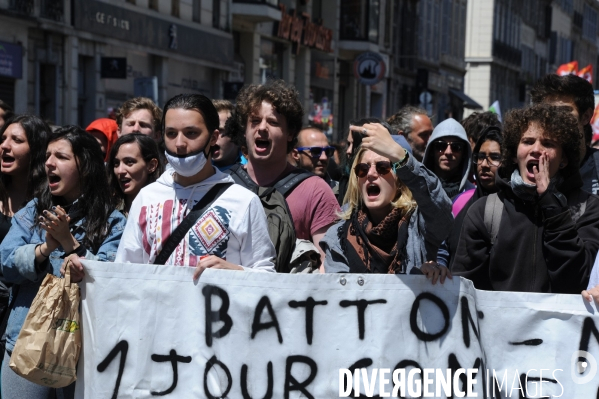 Manifestation contre La Loi du Travail  12 mai 2016 Manifestation contre la Loi El Khomri  12 mai 2016 Manifestation contre la Loi El Khomri