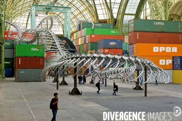 Monumenta 2016 au Grand Palais,.Empires, installation de l artiste Huang Yong Ping