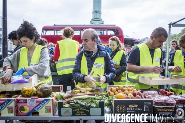 Moissons Solidaires et Disco Soupe a la Bastille