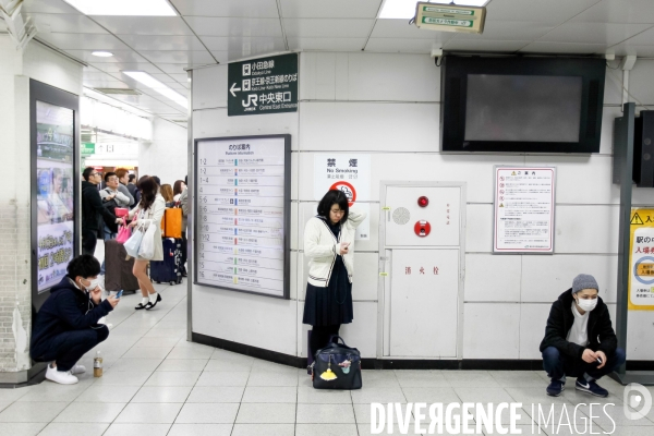 Tokyo: Vie quotidienne dans les transports en commun