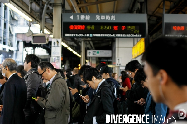 Tokyo: Vie quotidienne dans les transports en commun