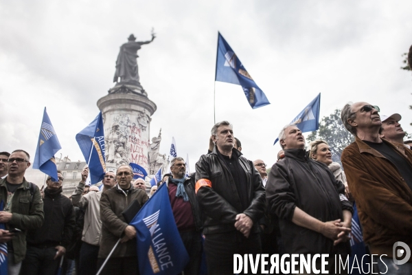 Manifestation de policiers contre la « haine anti-flics »