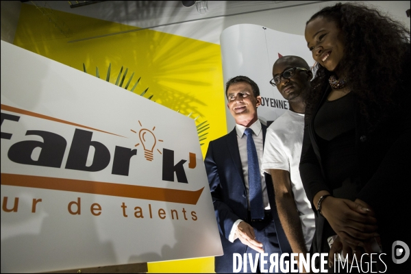 Le premier ministre Manuel VALLS inaugure   la Fabrik   des talents à Evry.