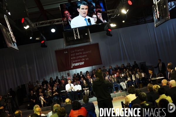 Evry, déplacement de Manuel Valls.