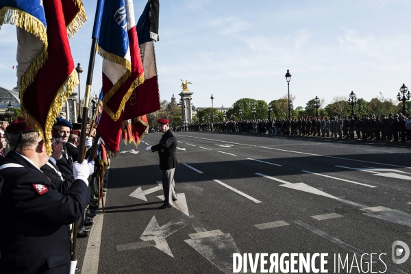 Hommage aux soldats français tués au Mali.