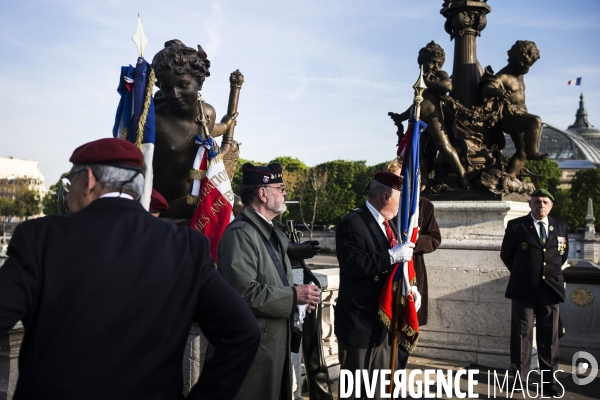 Hommage aux soldats français tués au Mali.