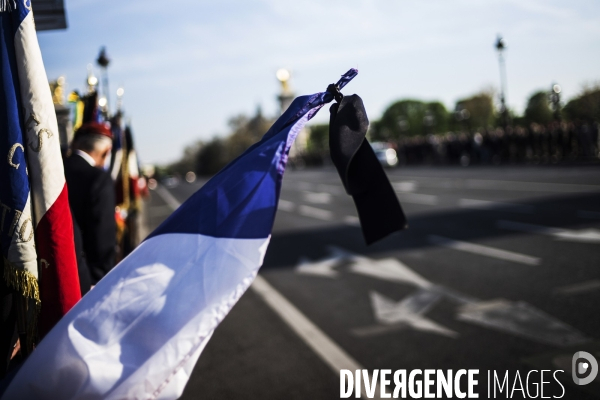 Hommage aux soldats français tués au Mali.