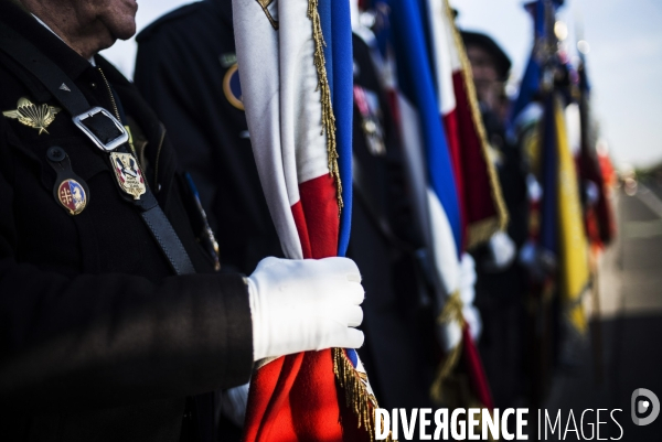 Hommage aux soldats français tués au Mali.