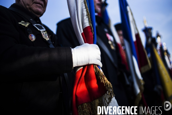 Hommage aux soldats français tués au Mali.