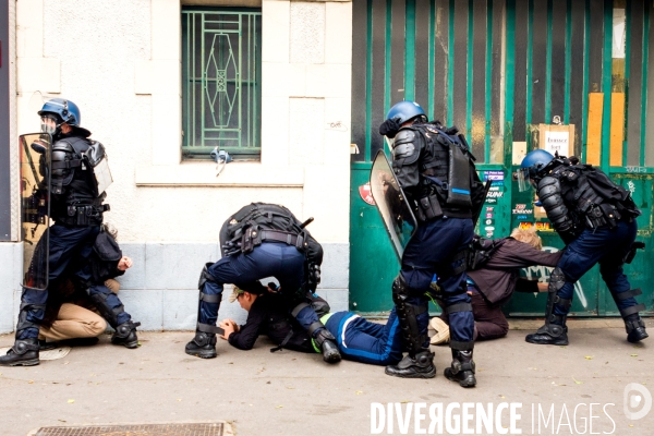 Visitez Nantes, son muscadet, ses émeutes...