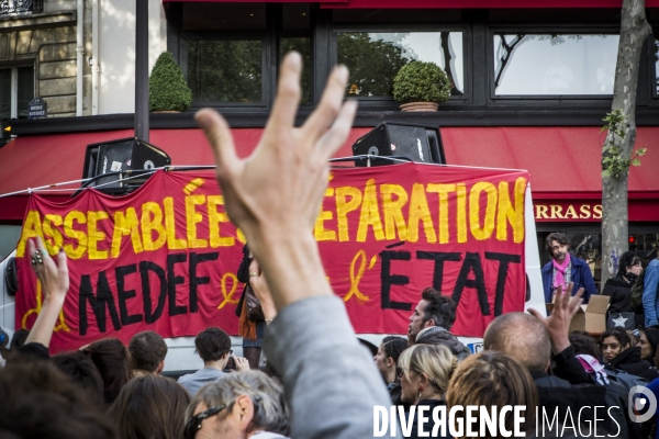 Nuit Debout devant le MEDEF