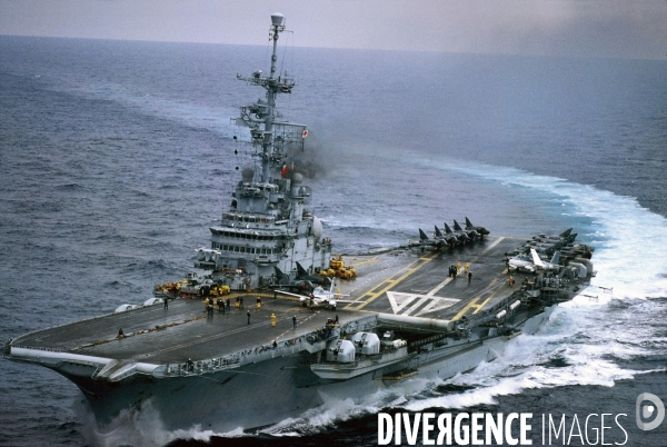 Porte-avions R99  FOCH  : Mission de qualifications aéronautiques