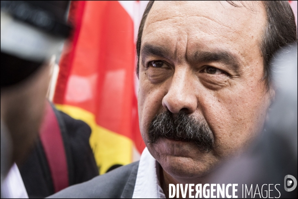 Philippe MARTINEZ, secrétaire général de la CGT ( Confédération générale du travail ) au départ de la manifestation du 25 mai contre la loi El KHOMRI.