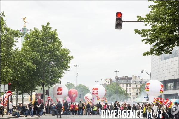 Philippe MARTINEZ, secrétaire général de la CGT ( Confédération générale du travail ) au départ de la manifestation du 25 mai contre la loi El KHOMRI.