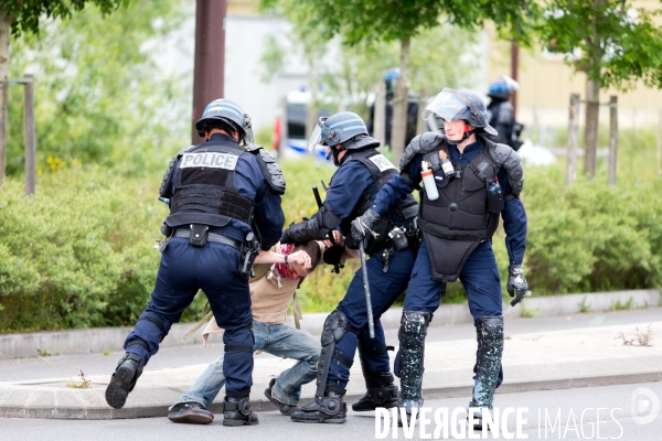 Visitez Nantes, son muscadet, ses émeutes...