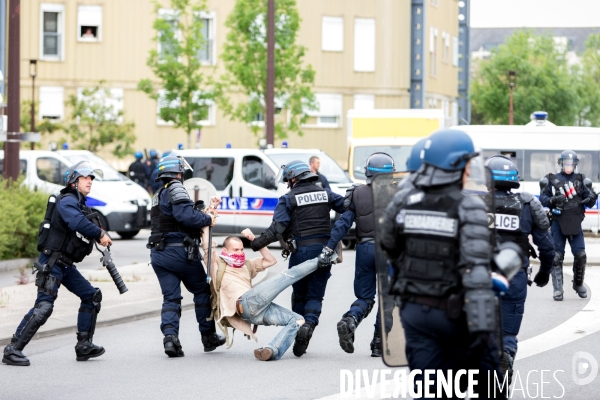 Visitez Nantes, son muscadet, ses émeutes...