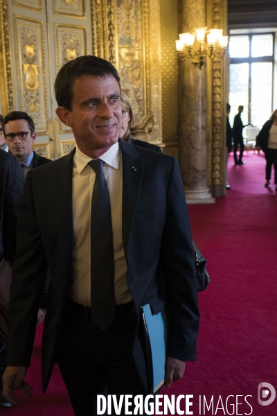 Questions au gouvernement au Senat.