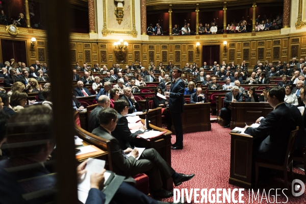 Questions au gouvernement au Senat.