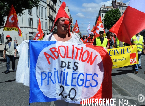 Manif intersyndicale a marseille