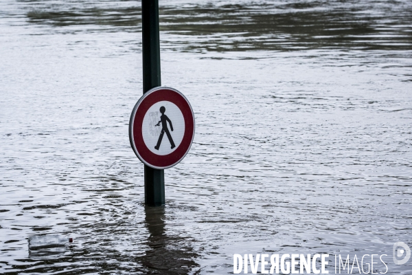 Paris, la Seine en crue